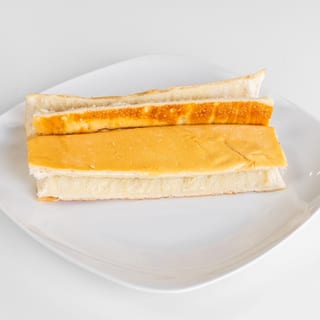 Pan Con Mantequilla