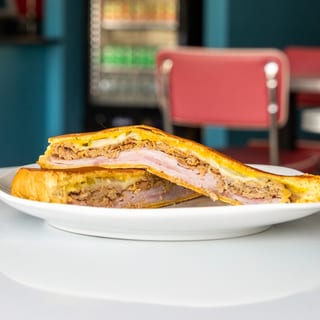 Media Noche Sandwich